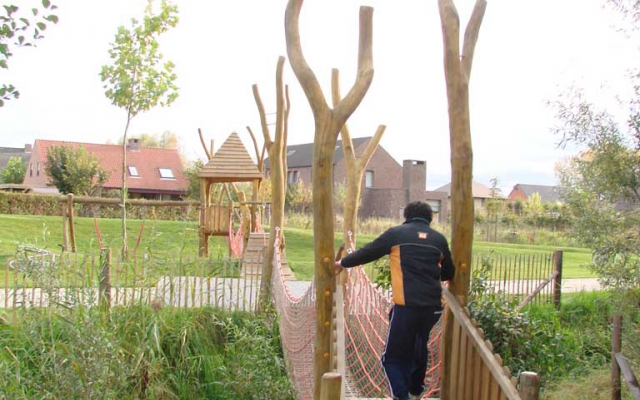 Natuurspeelterrein Regenbeek te Rumbeke